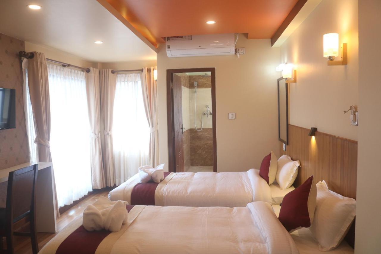 Hotel Family Ties Pvt. Ltd. Kathmandu Exterior foto
