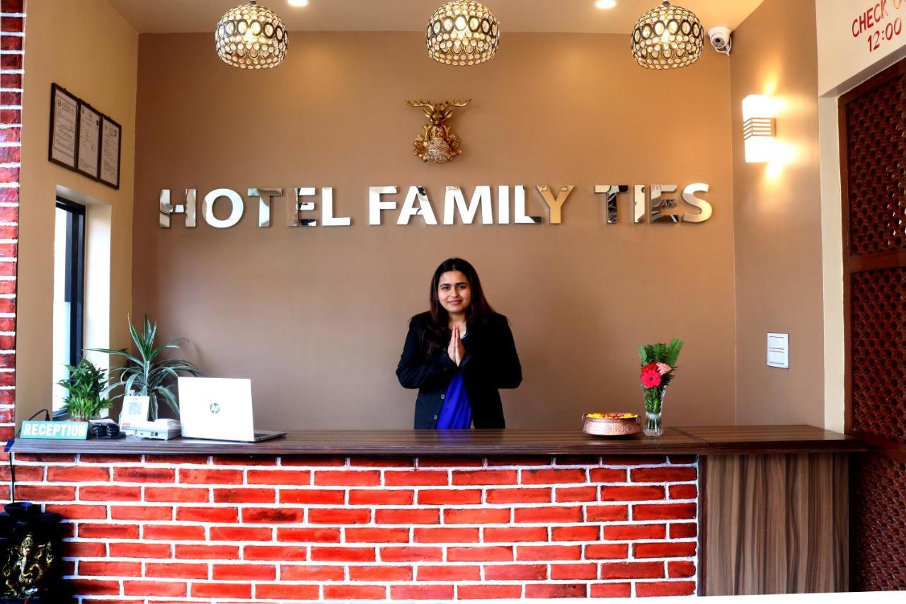Hotel Family Ties Pvt. Ltd. Kathmandu Exterior foto