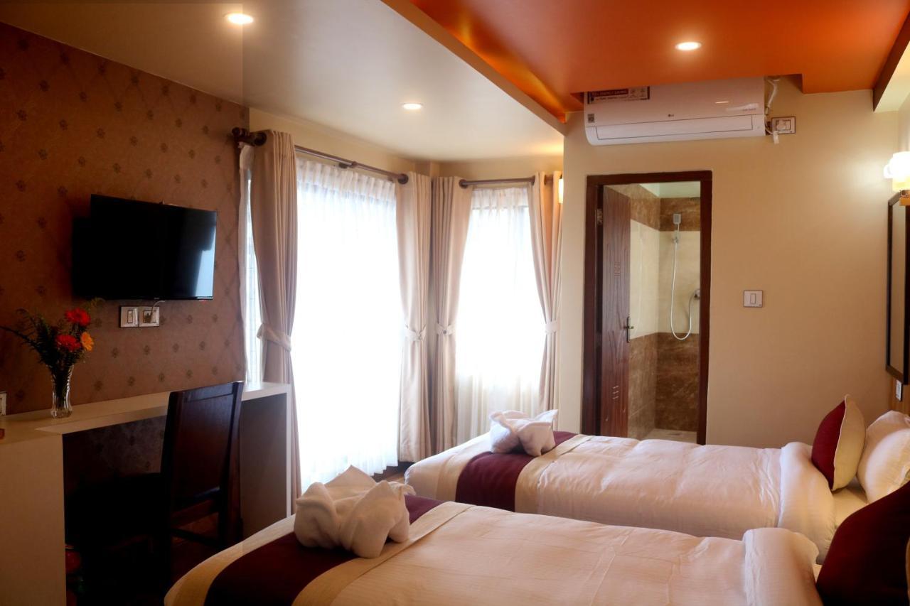 Hotel Family Ties Pvt. Ltd. Kathmandu Exterior foto
