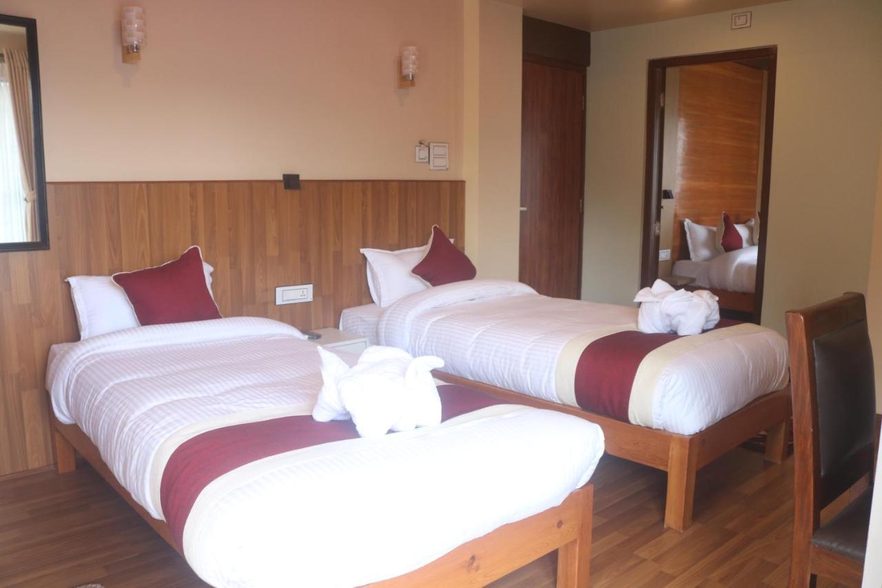 Hotel Family Ties Pvt. Ltd. Kathmandu Exterior foto