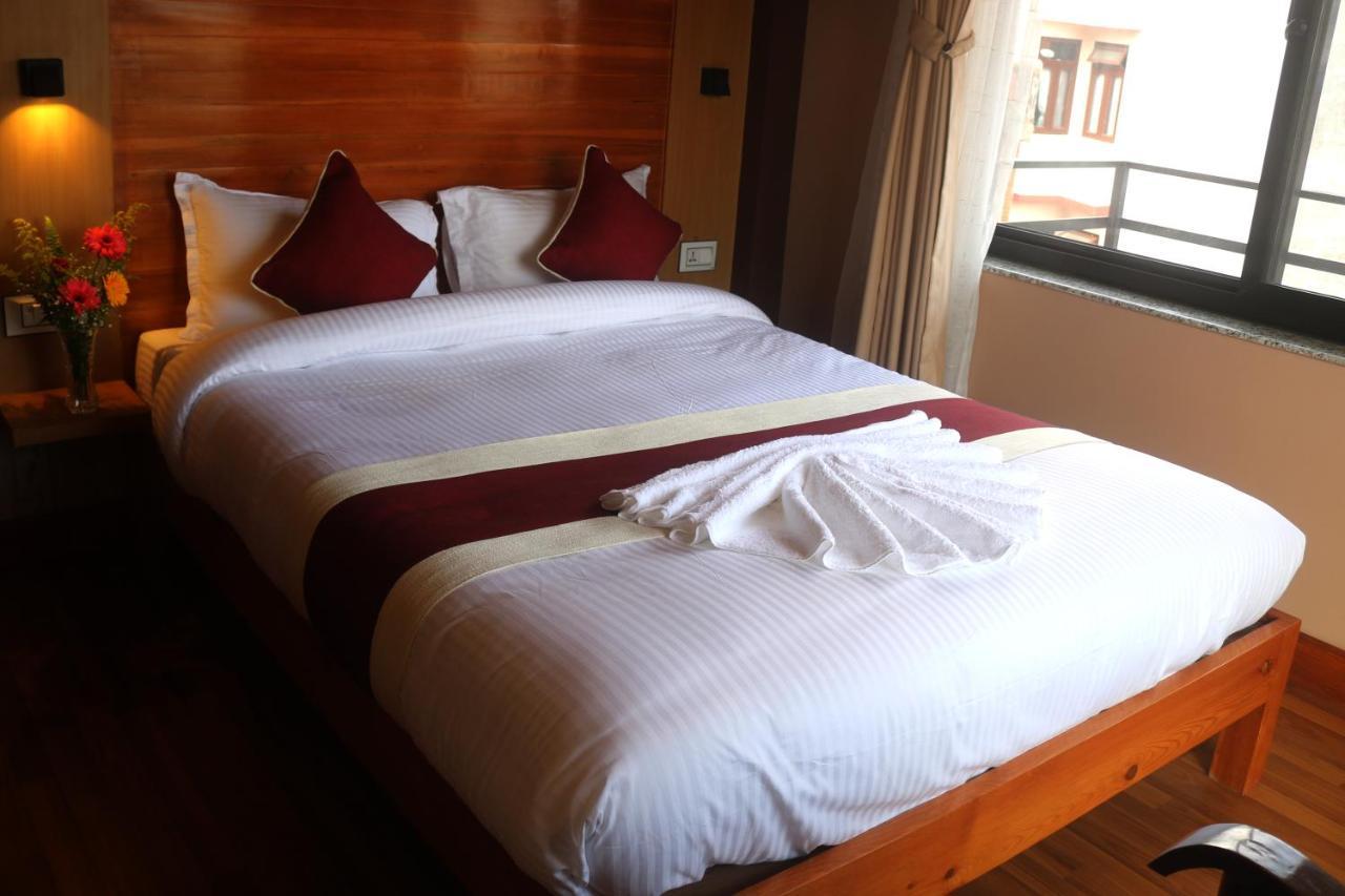 Hotel Family Ties Pvt. Ltd. Kathmandu Exterior foto