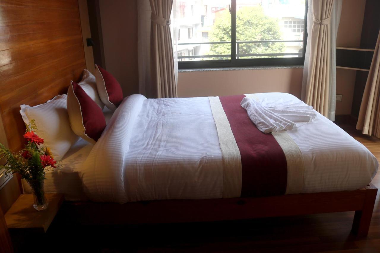 Hotel Family Ties Pvt. Ltd. Kathmandu Exterior foto
